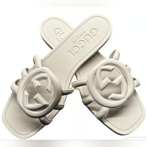 Gucci Cream Logo Slide Sandals